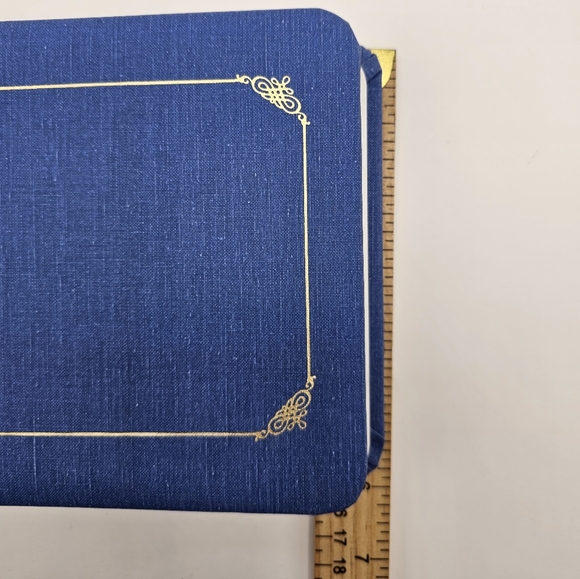 Creative Memories, Blue Photo Album with Gold Accents - Picture 6 of 7
